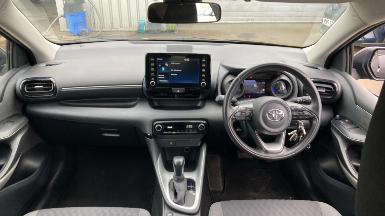 Toyota Yaris 1.5 Hybrid Design 5dr CVT Hybrid Hatchback